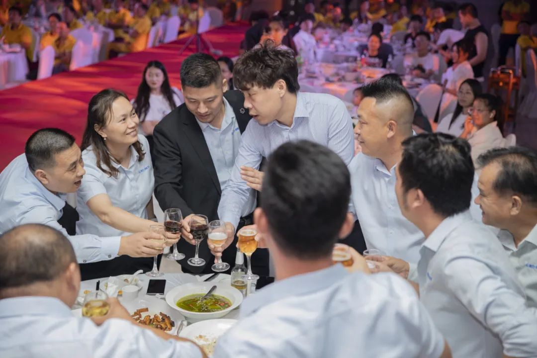 谢帅工程 · 2022中秋家宴 | 明月寄相思，美好共此时